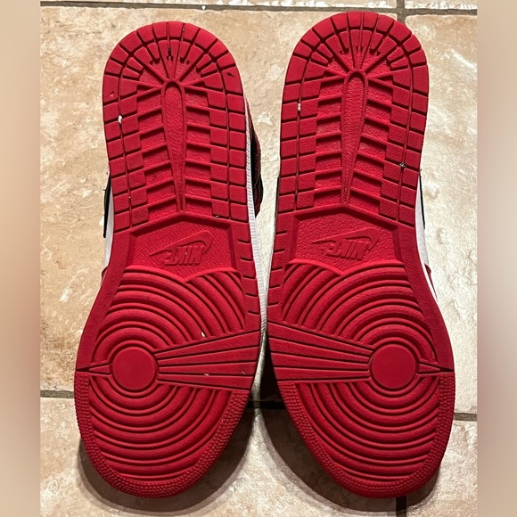 Nike Air Jordan 1 Retro High OG Homage To Home 861428-061 Size 9.5 - Picture 9 of 10